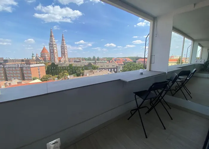 Breathtaking View Bestern Апартаменты Сегед